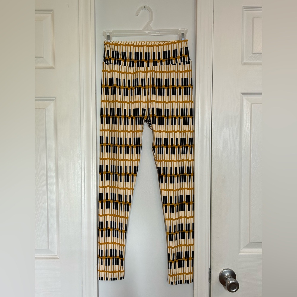 LuLaRoe Leggings with Piano Keys Print